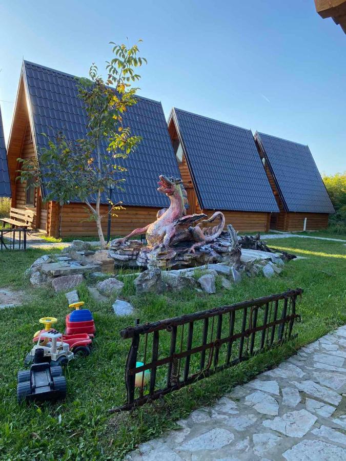 Lolini Bungalovi Novi Sad Esterno foto